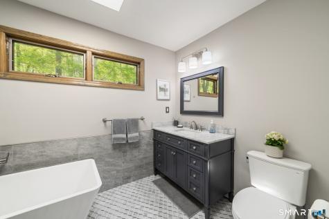 110 Bee Mountain Road Oxford CT 06478