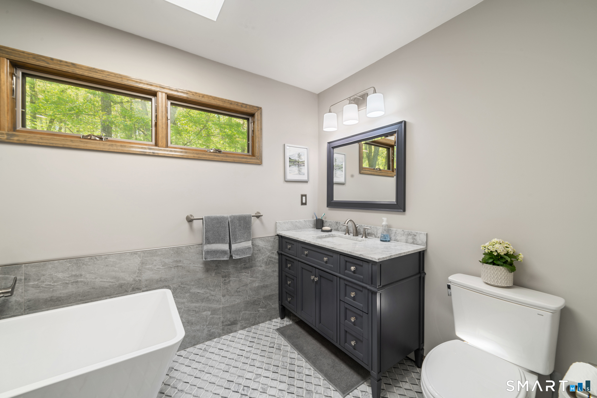 110 Bee Mountain Road Oxford CT 06478