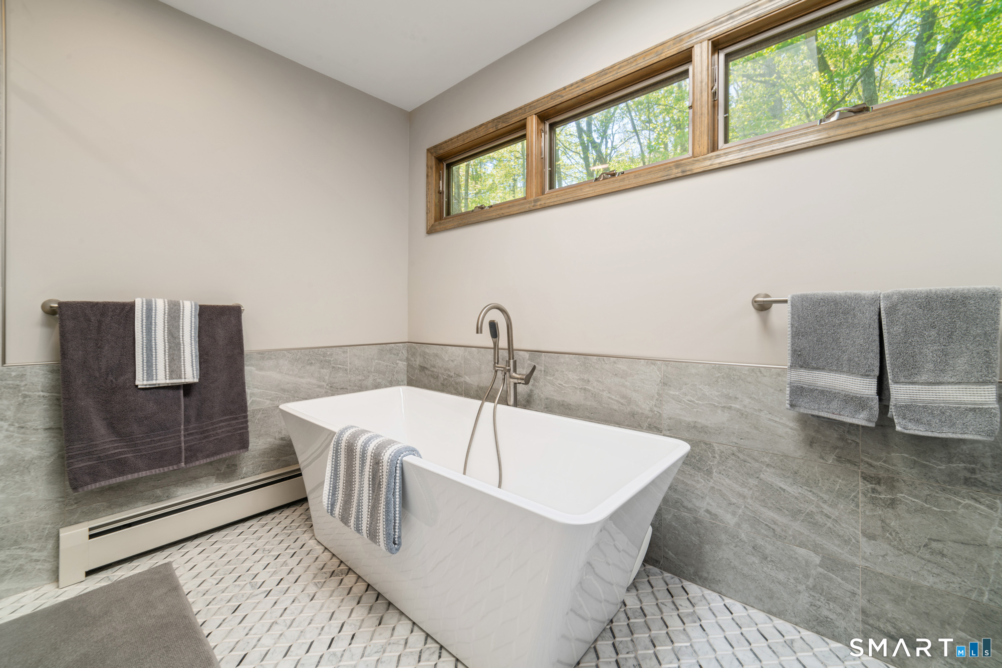 110 Bee Mountain Road Oxford CT 06478