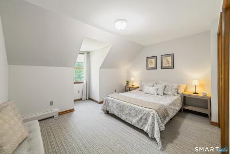 110 Bee Mountain Road Oxford CT 06478