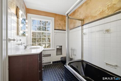 2095 Chapel Street New Haven CT 06515