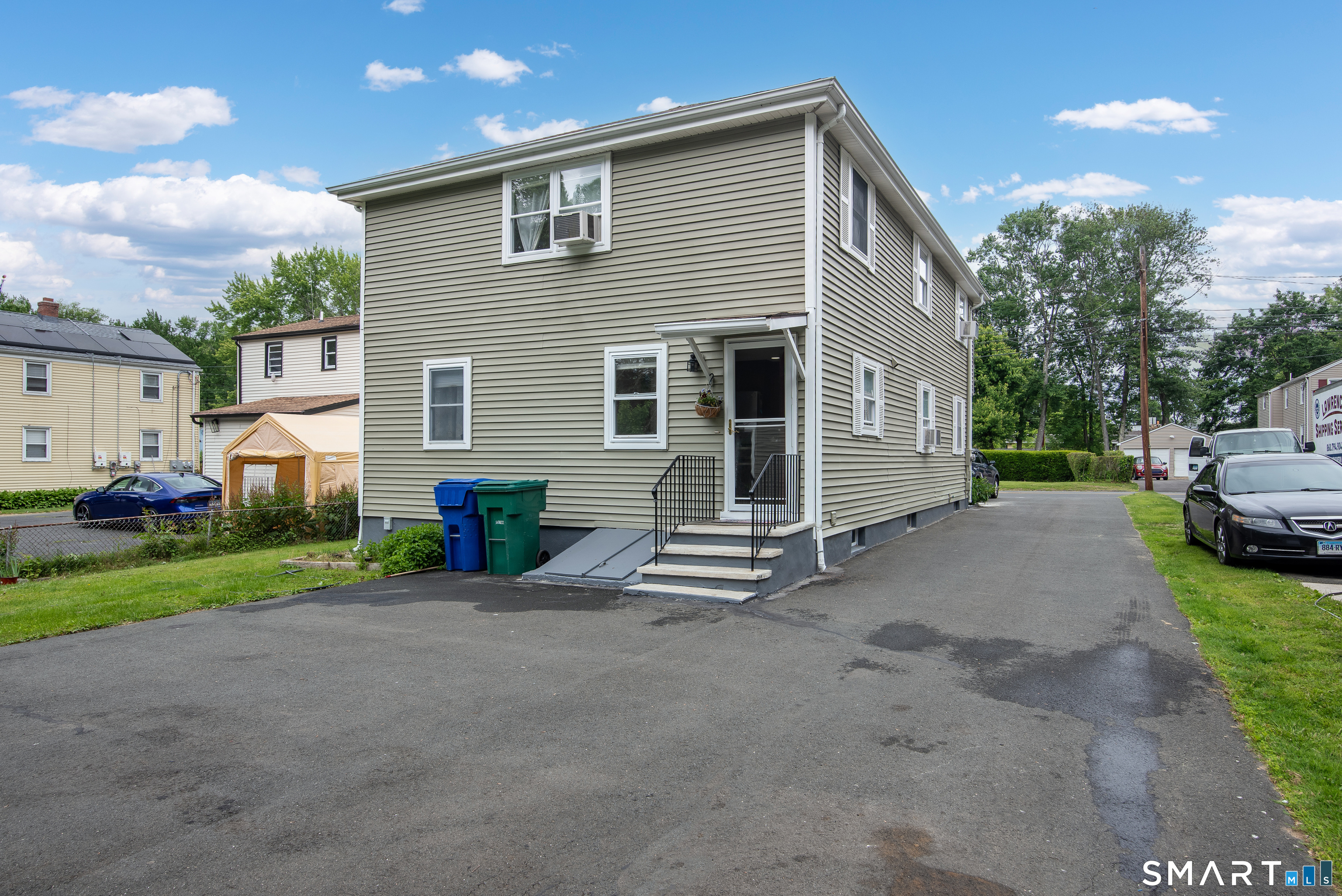 325 Rockwell Avenue Bloomfield CT 06002