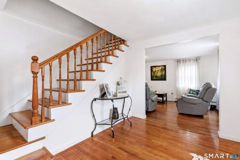 325 Rockwell Avenue Bloomfield CT 06002