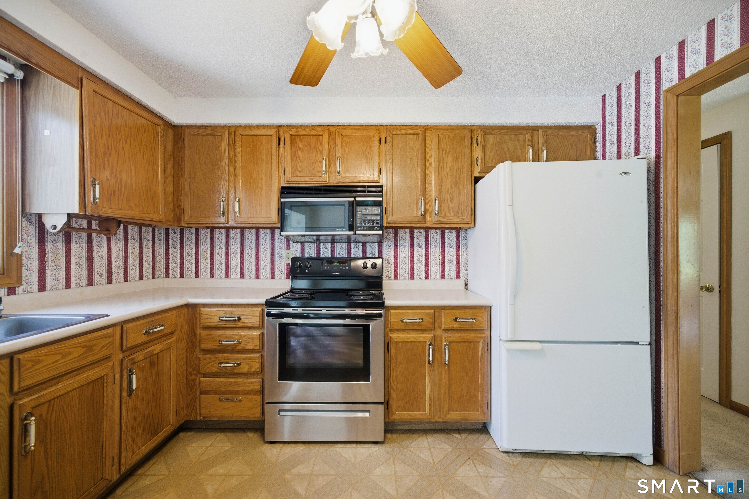 17 Spruceland Road Enfield CT 06082