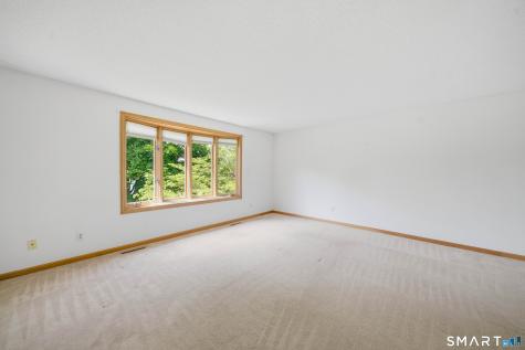 17 Spruceland Road Enfield CT 06082