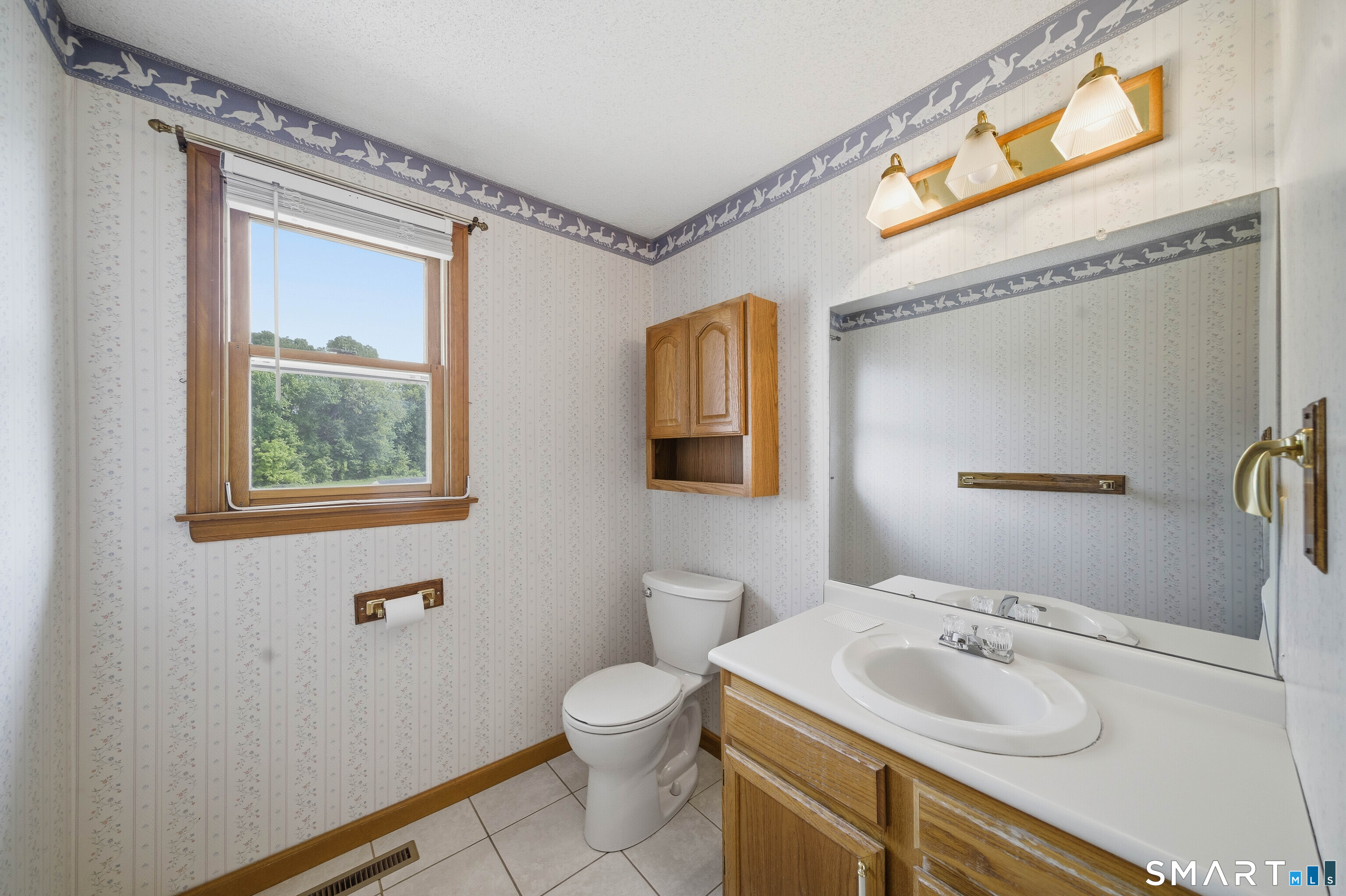 17 Spruceland Road Enfield CT 06082