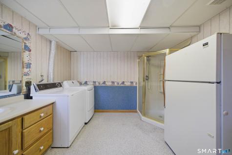 17 Spruceland Road Enfield CT 06082