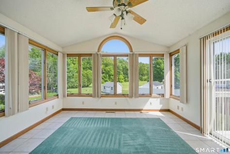17 Spruceland Road Enfield CT 06082