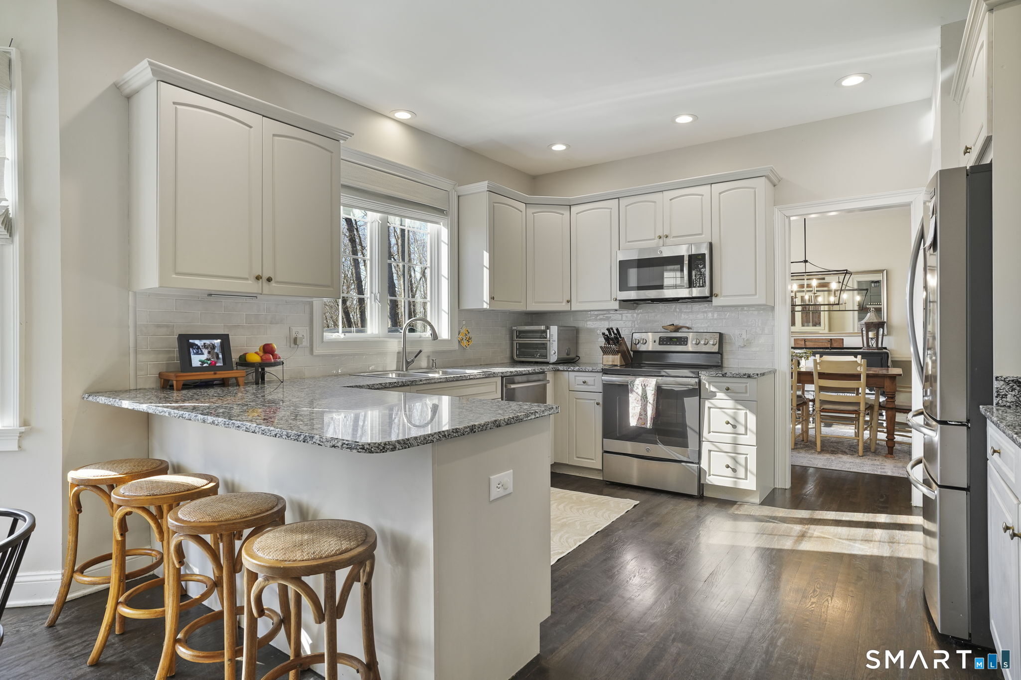 16 North Beech Tree Road Brookfield CT 06804
