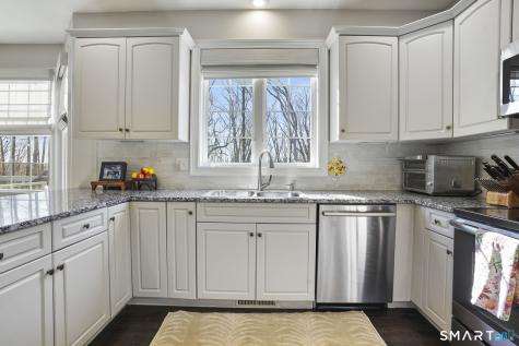 16 North Beech Tree Road Brookfield CT 06804