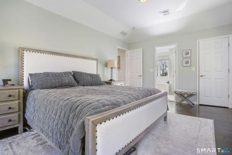 16 North Beech Tree Road Brookfield CT 06804