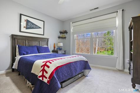 16 North Beech Tree Road Brookfield CT 06804