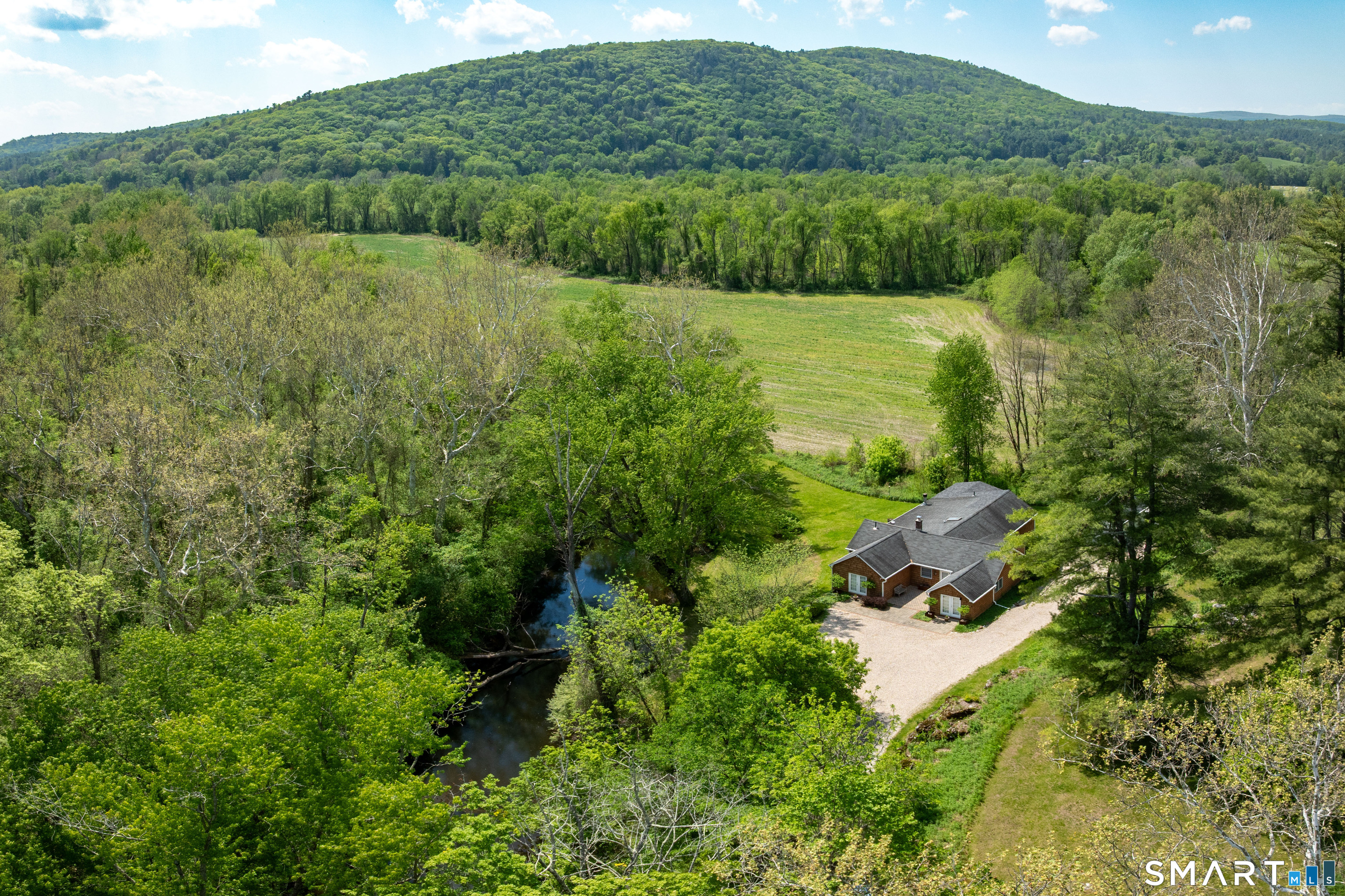 15 Belden Street Canaan CT 06031
