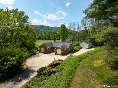 15 Belden Street Canaan CT 06031