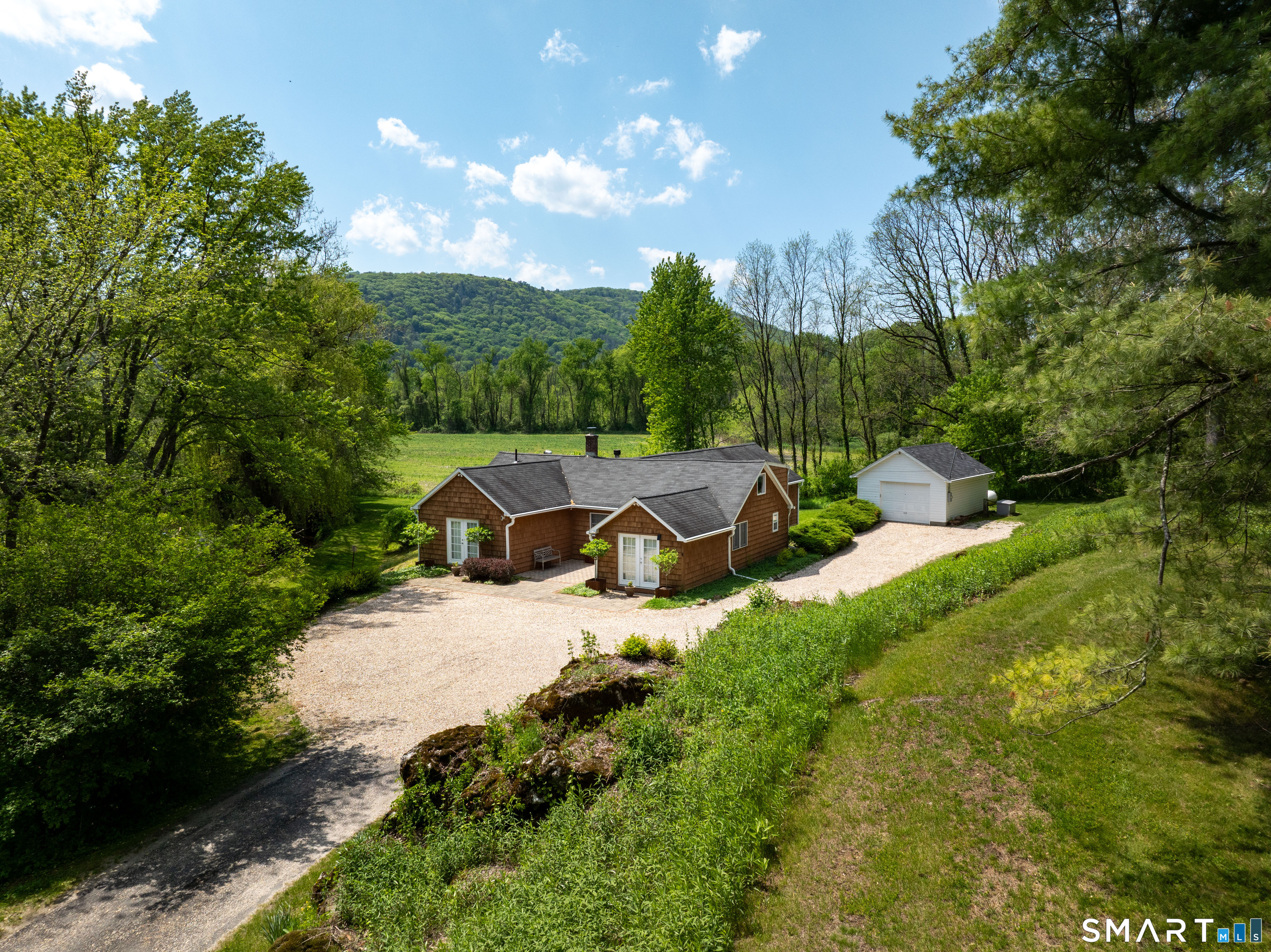 15 Belden Street Canaan CT 06031