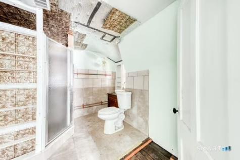 165 Maple Street East Hartford CT 06118