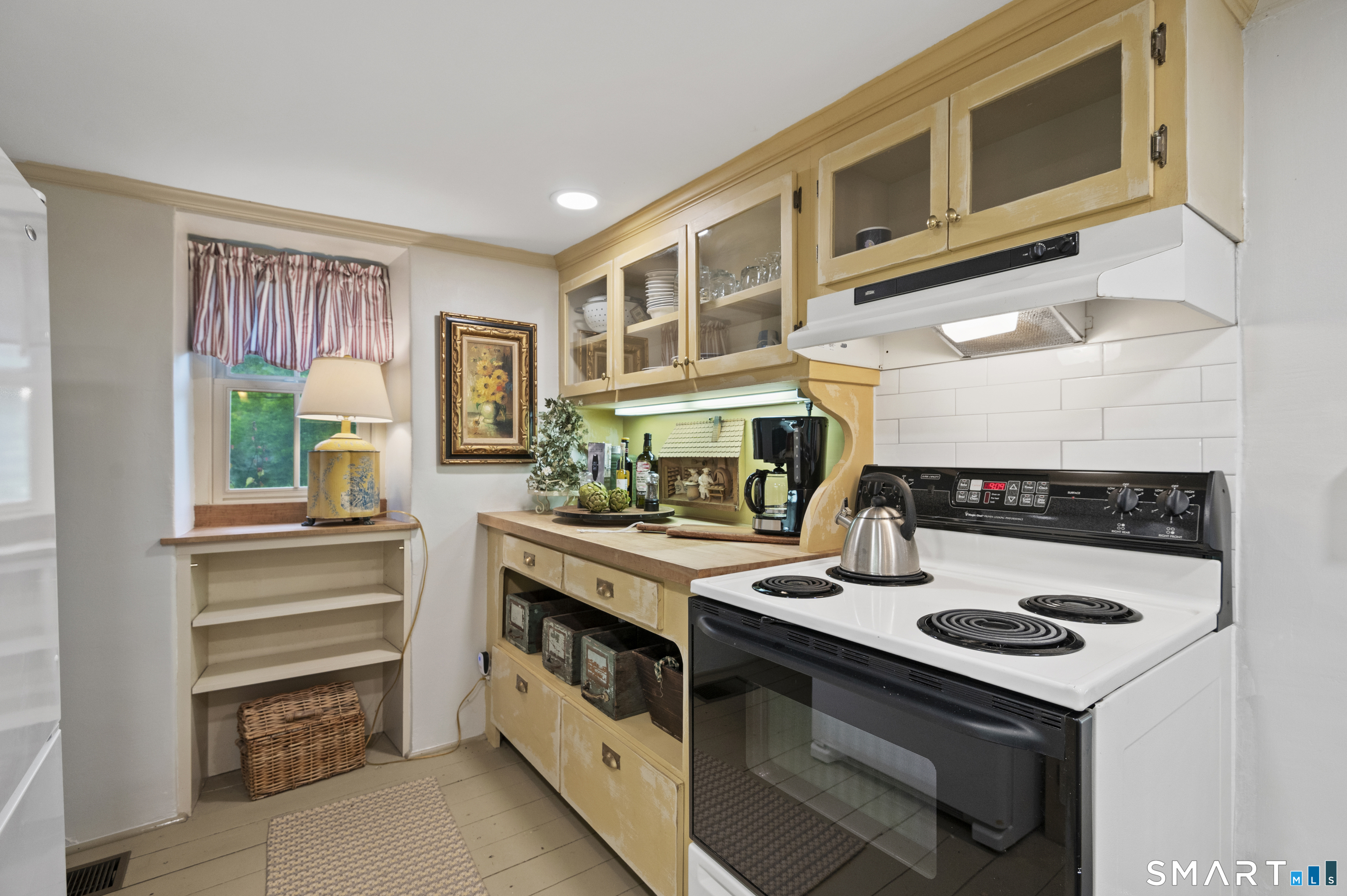 92 Bokum Road Old Saybrook CT 06475