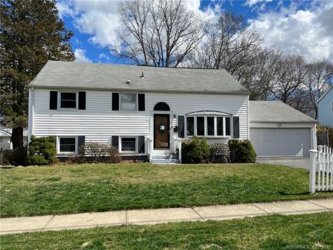 29 Pembroke Road Hamden CT 06514