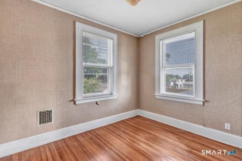 295 Washington Parkway Stratford CT 06615