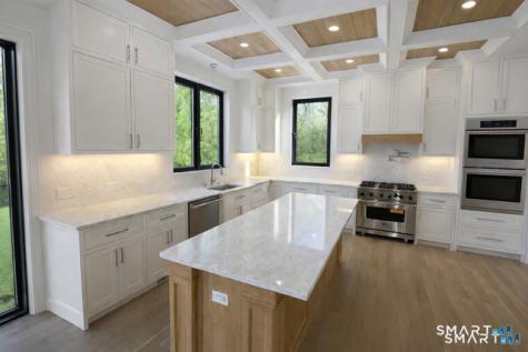 20 North Lake Shore Drive Brookfield CT 06804