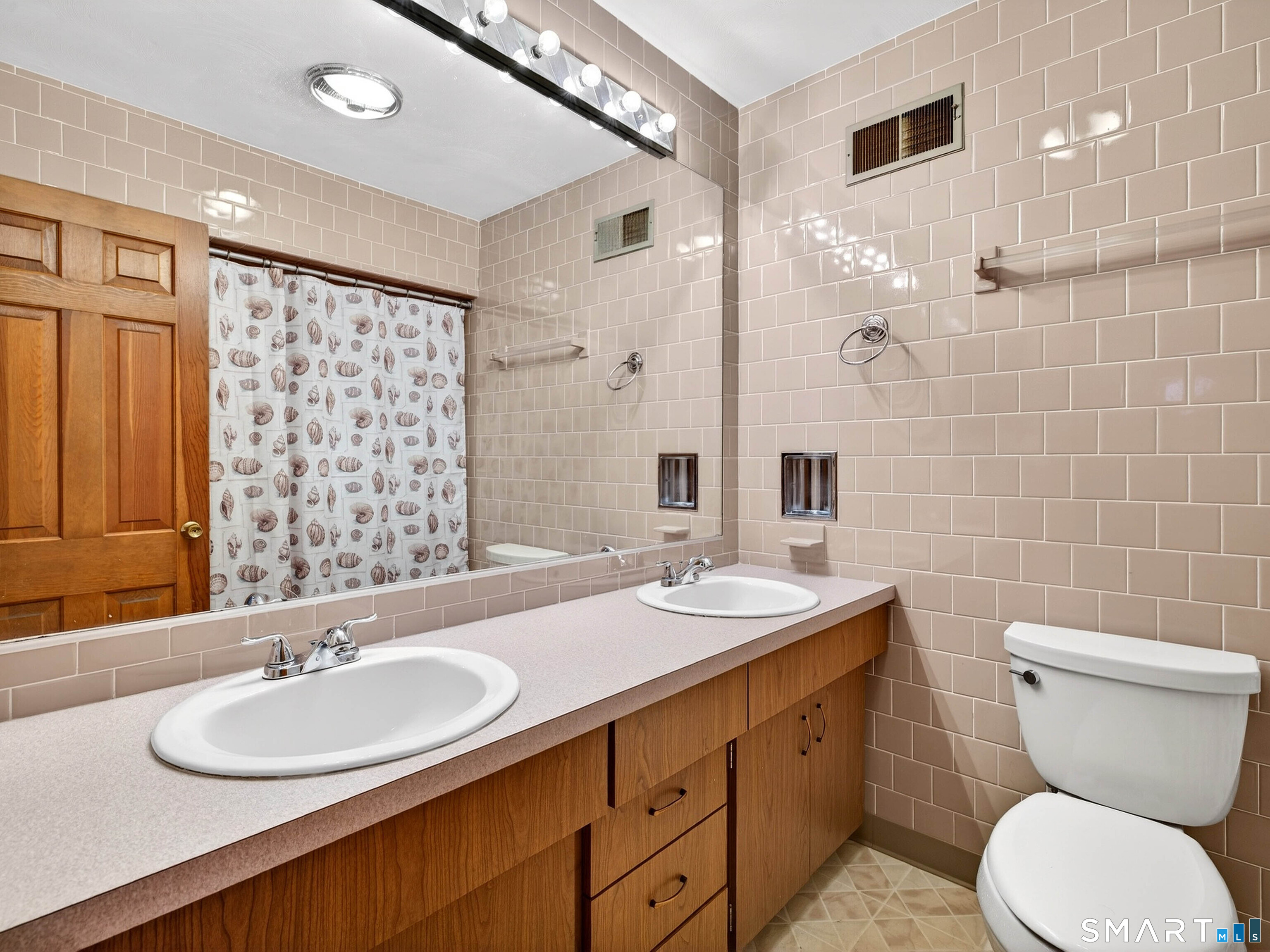 1 Tanglewood Drive Norwich CT 06360