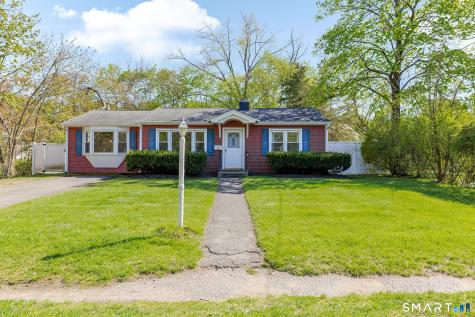 17 Fleetwood Avenue Bethel CT 06801