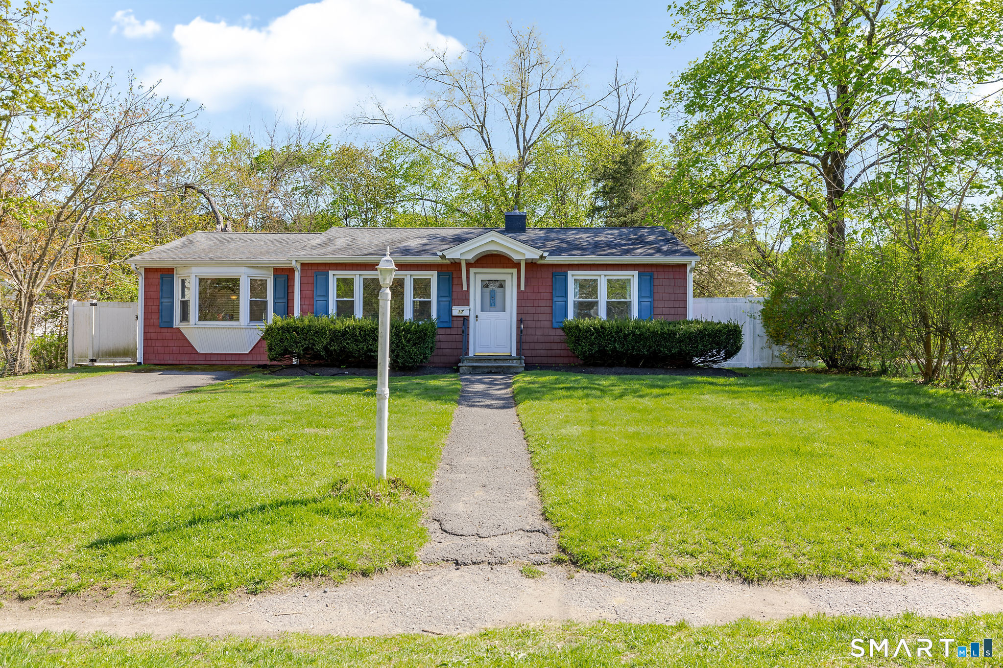 17 Fleetwood Avenue Bethel CT 06801