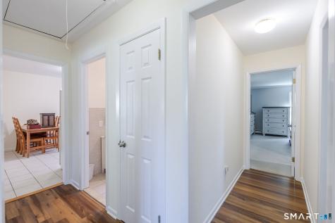 17 Fleetwood Avenue Bethel CT 06801