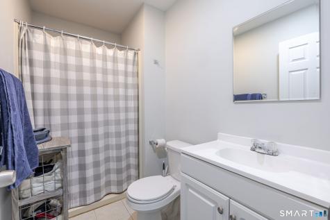 17 Fleetwood Avenue Bethel CT 06801