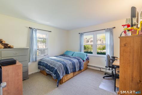17 Fleetwood Avenue Bethel CT 06801