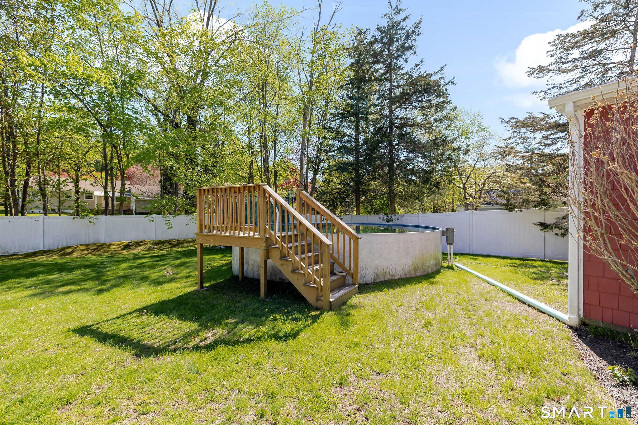 17 Fleetwood Avenue Bethel CT 06801