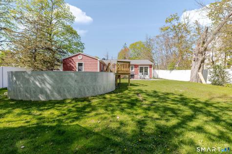 17 Fleetwood Avenue Bethel CT 06801