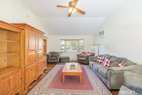 17 Fleetwood Avenue Bethel CT 06801