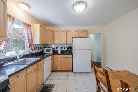 17 Fleetwood Avenue Bethel CT 06801
