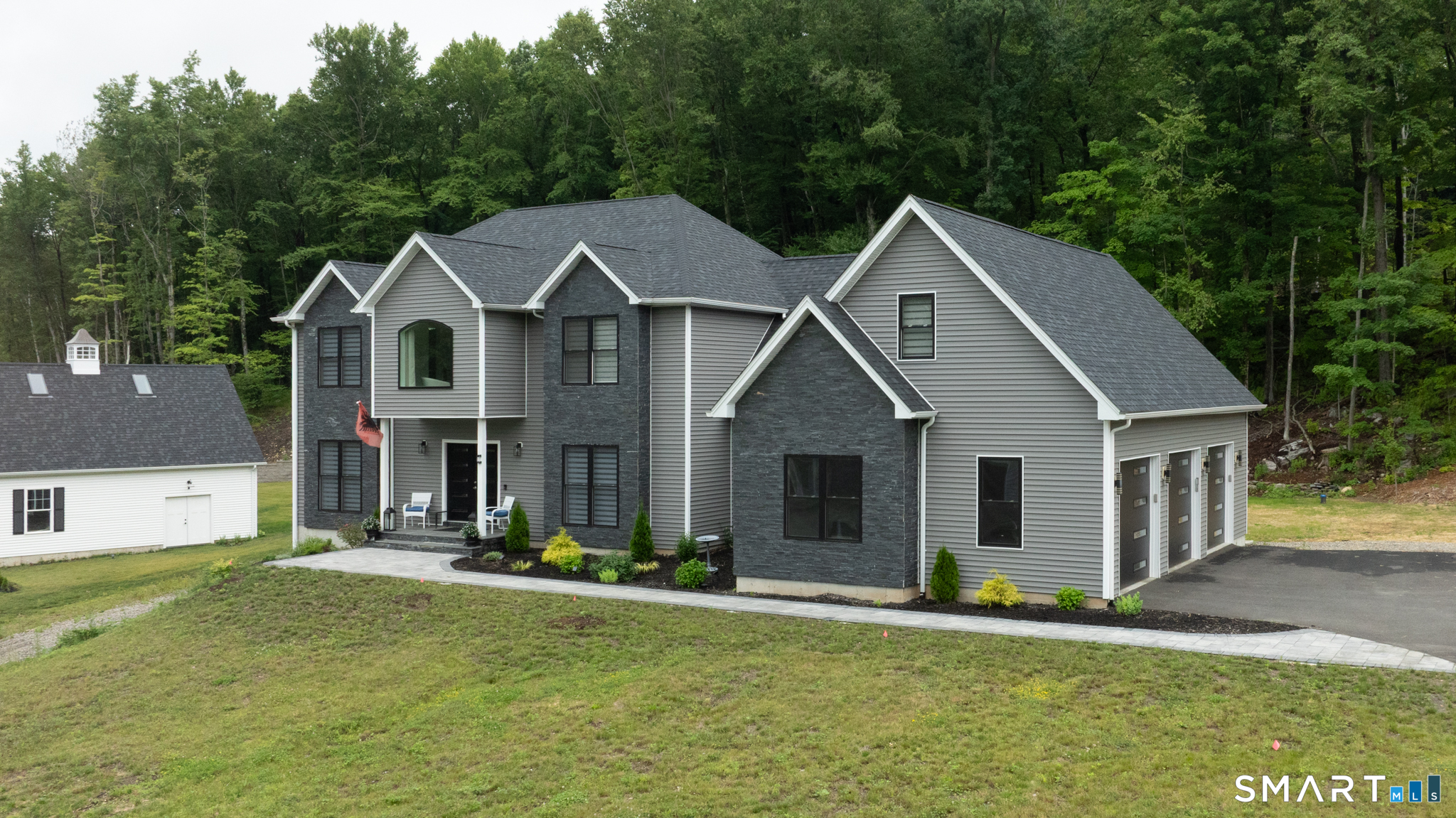4 Oakengate Road Wolcott CT 06716