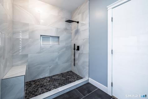 4 Oakengate Road Wolcott CT 06716