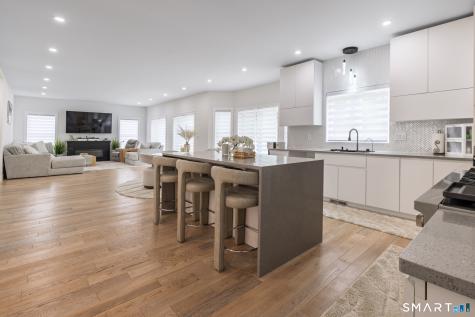 4 Oakengate Road Wolcott CT 06716