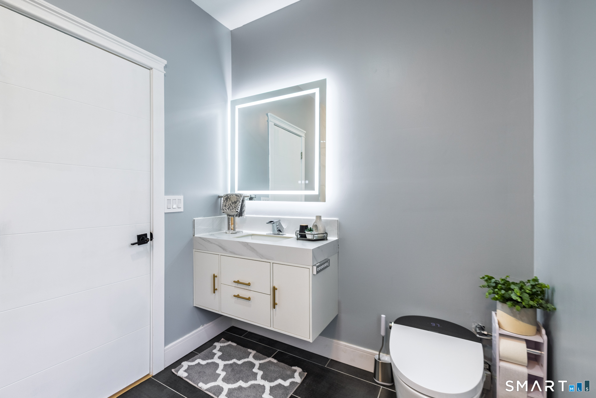 4 Oakengate Road Wolcott CT 06716