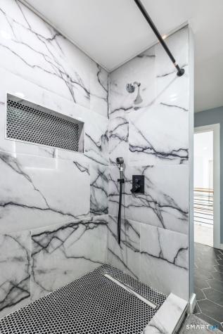 4 Oakengate Road Wolcott CT 06716