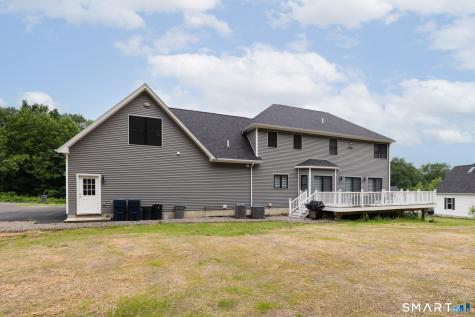 4 Oakengate Road Wolcott CT 06716