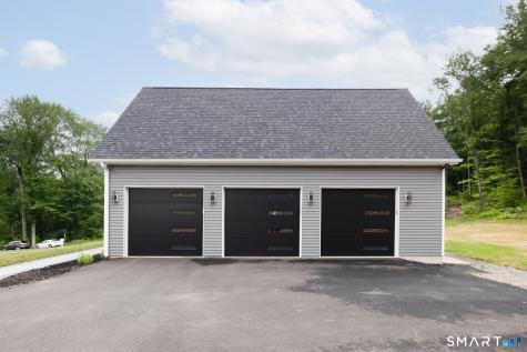 4 Oakengate Road Wolcott CT 06716