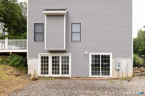 4 Oakengate Road Wolcott CT 06716