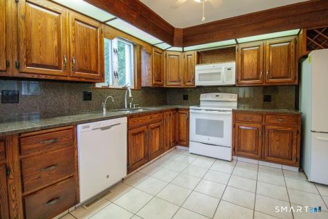 173 Stillwell Drive Plainville CT 06062