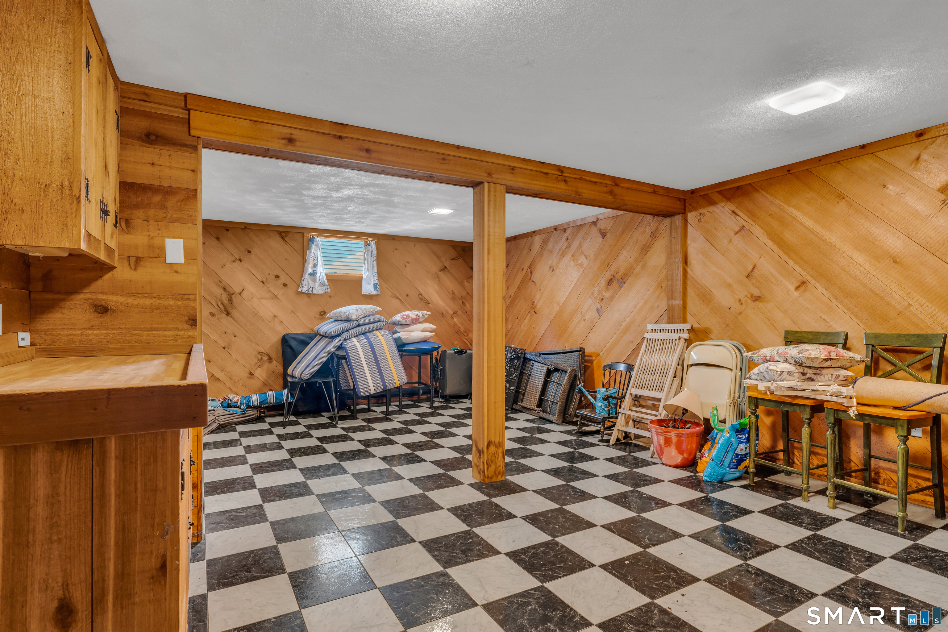 5 Attawan Avenue East Lyme CT 06357