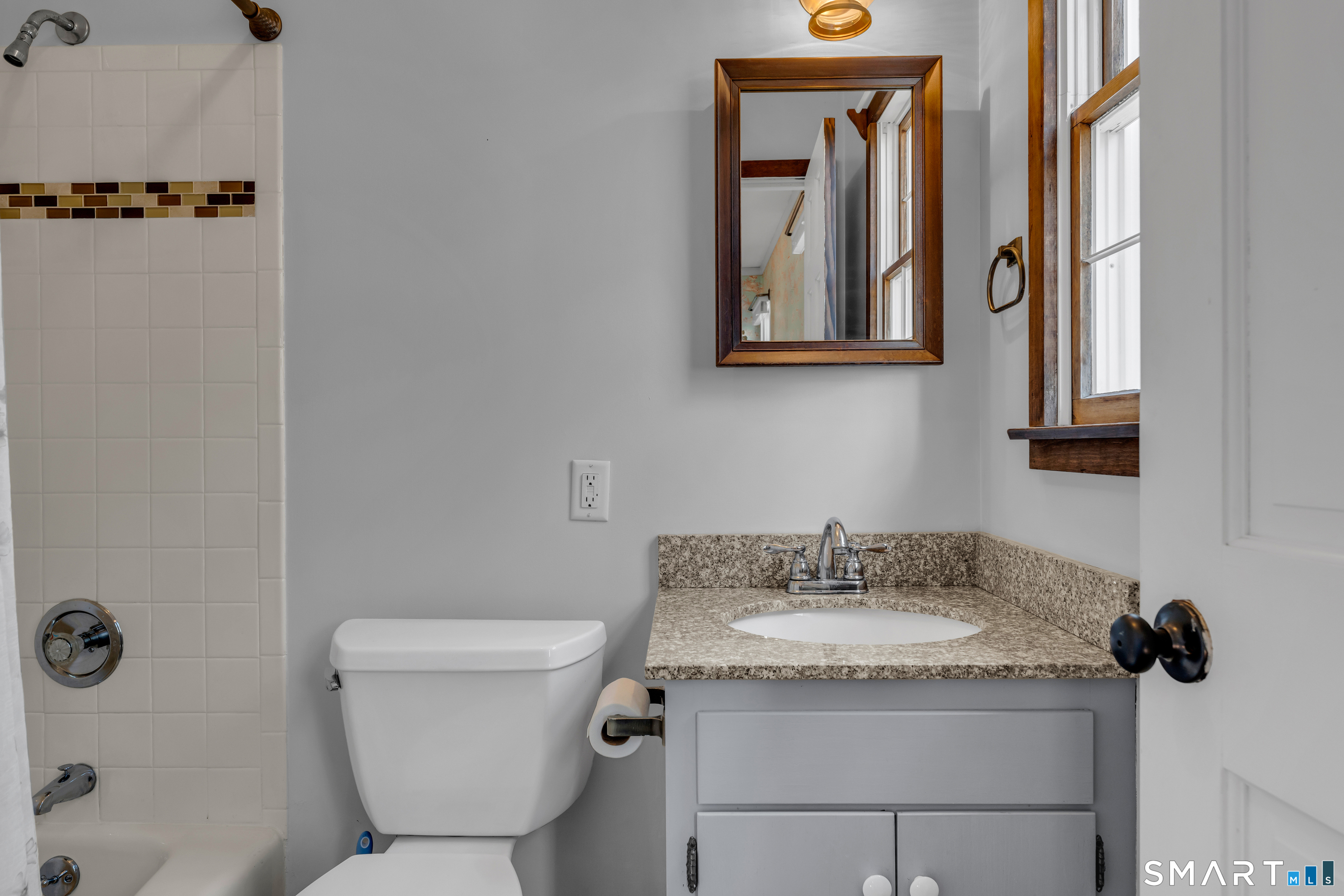 5 Attawan Avenue East Lyme CT 06357