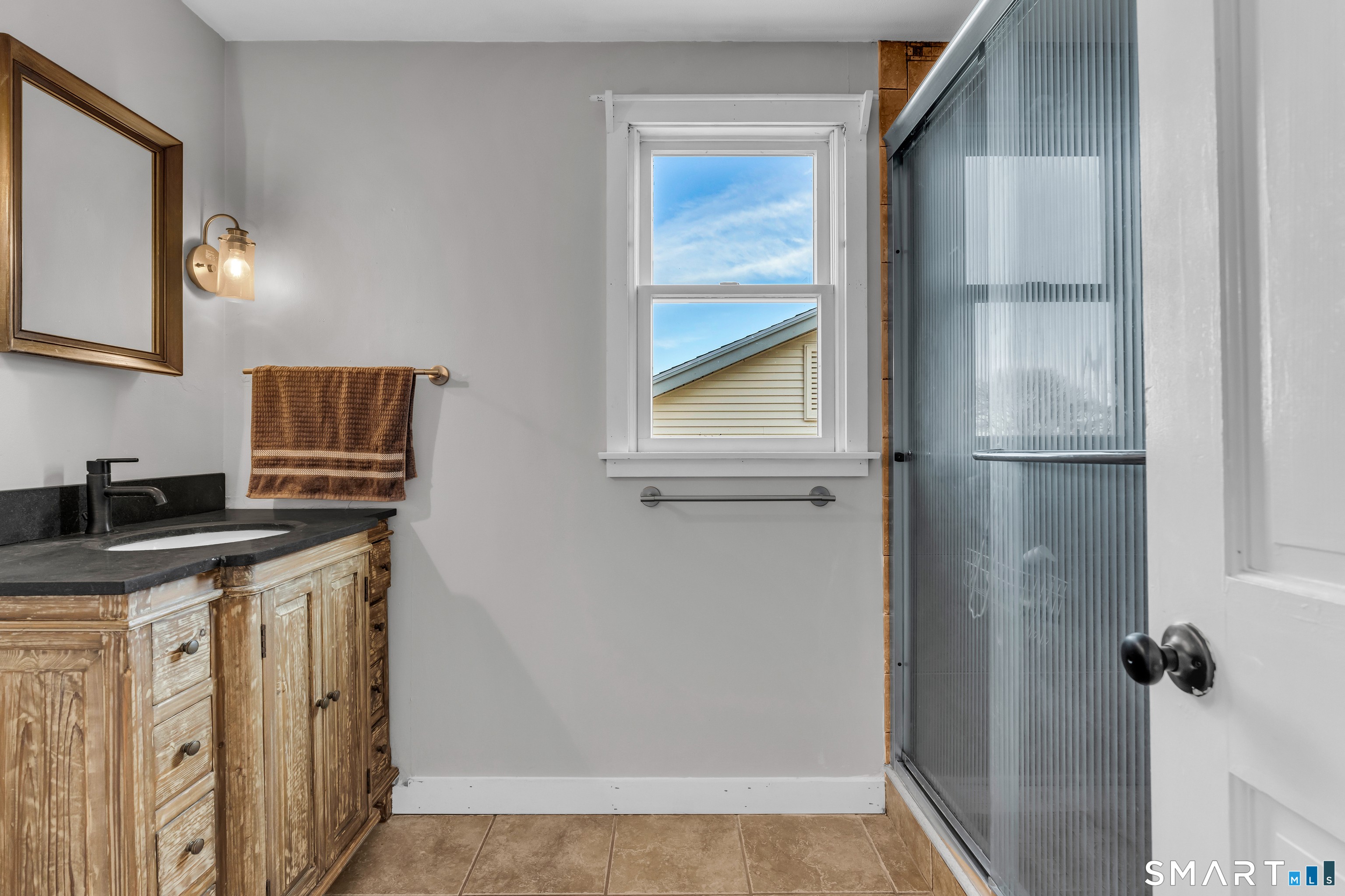 5 Attawan Avenue East Lyme CT 06357