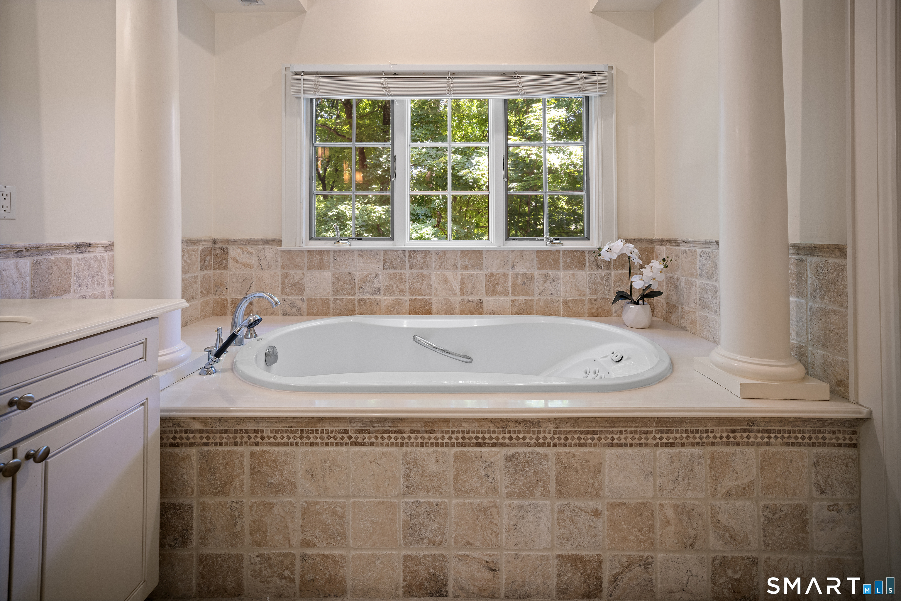39 Powder Horn Hill Road Wilton CT 06897