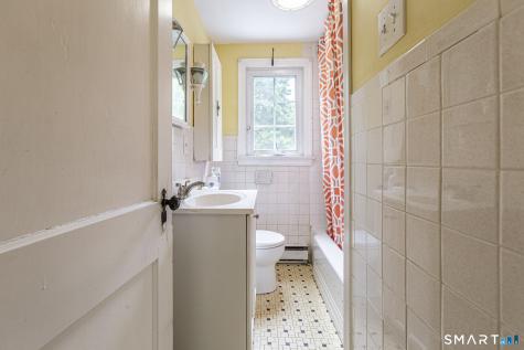 59 Glenwood Street Manchester CT 06040