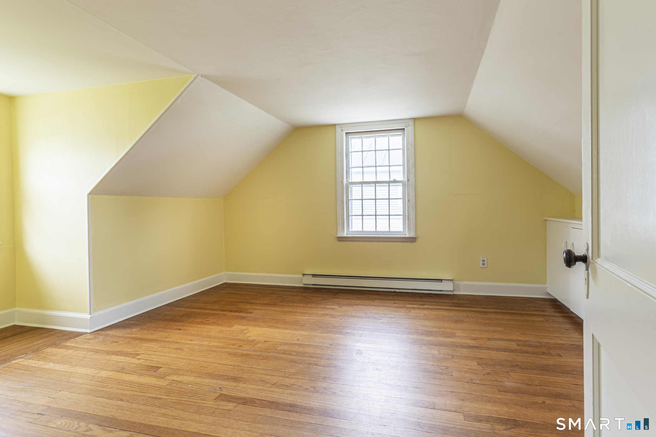 59 Glenwood Street Manchester CT 06040