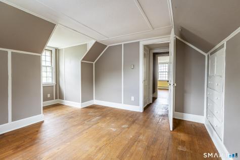 59 Glenwood Street Manchester CT 06040